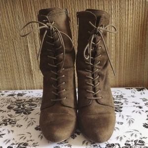 Steve Madden Boots